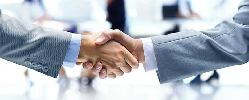 Businessmen-who-shake-their-hands